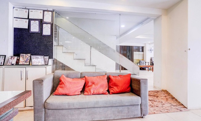 Khar House | Elegant Stays at The Unicontinental Khar Mumbai