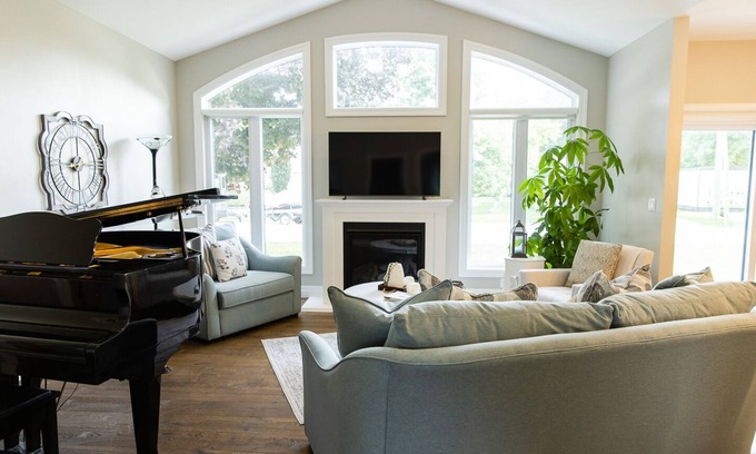 Town of Essex House | Elegant Three Bedroom Home with lake view and a hot tub