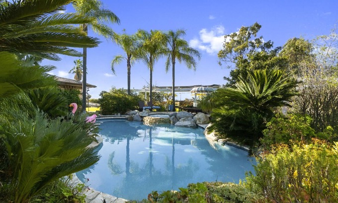 Vista House | Elevado Hills Family Getaway ~ Pool ~ Games ~ Pkg!