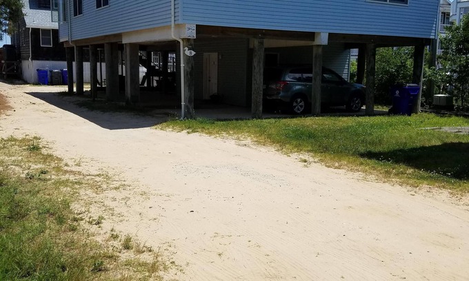 Dewey Beach House | Elevator! Dog friendly! 2nd house from ocean. Fri to Fri rentals in the summer.