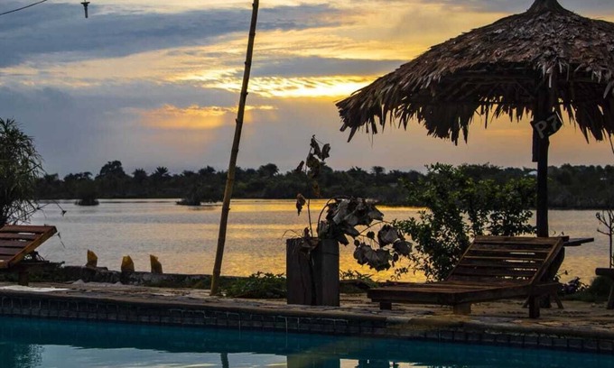 Buchanan House | Elizabeth Village and Resort