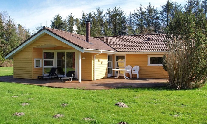 Strandby House | "Eljena" - 600m from the sea by Interhome