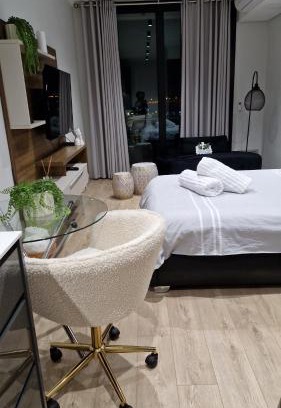 Greater Johannesburg Metropolitan Area Apartment | Ellipse Apartment, Lush Hideaway