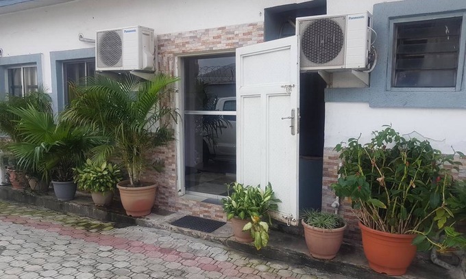 Uyo Hotel | Elmariz Kitchen Motel