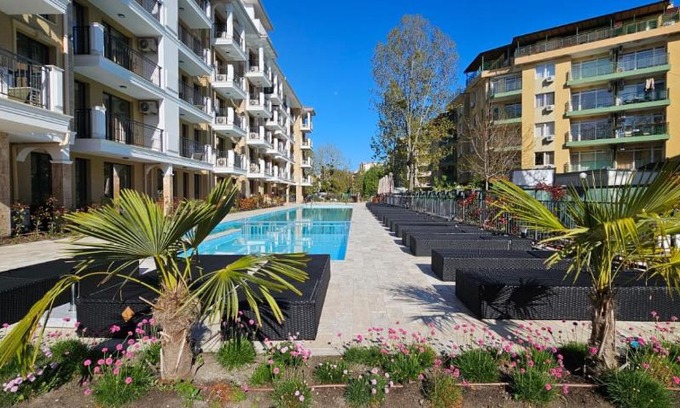 Sunny Beach Apartment | Emilia Romana Park
