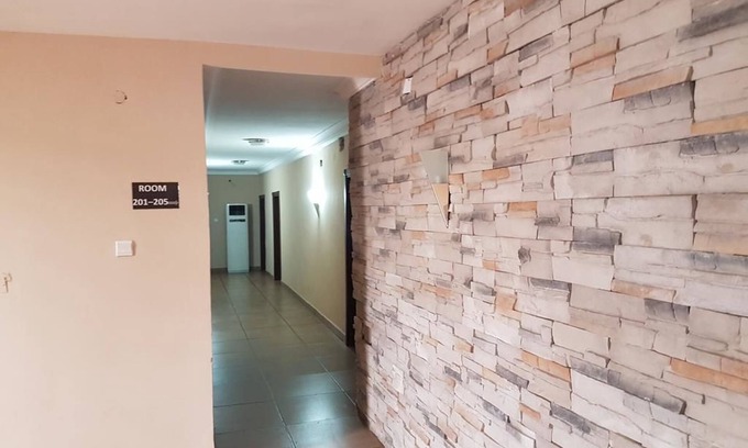 Wuse 2 Hotel | Emzrel Hotel & Suites