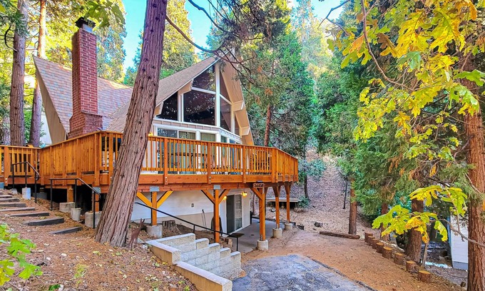 Crestline House | Enchanting lake retreat with fireplace, games, & great deck views - dog-friendly