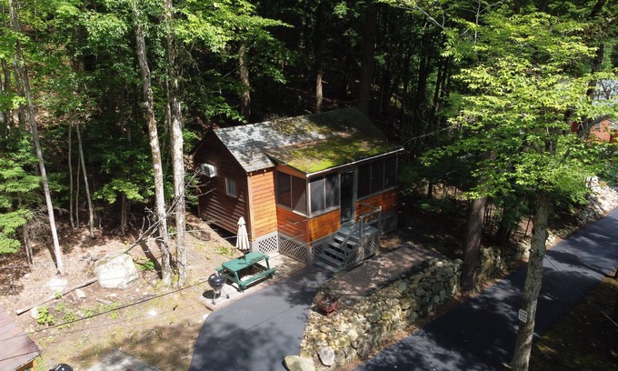 Lake George Cabin | English Brook Cottages