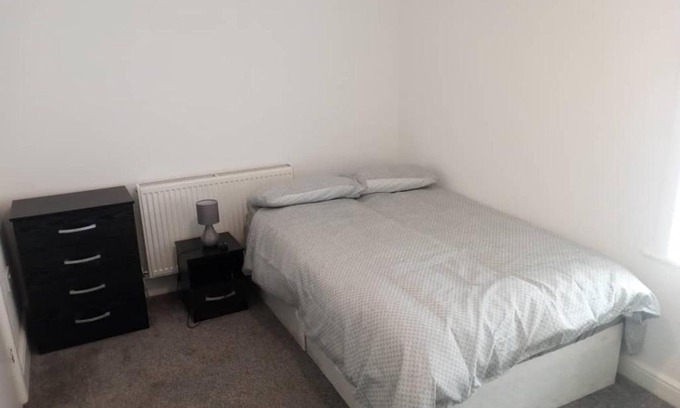 Burnley House | Ensuite Double-bed (E3) close to Burnley city centre