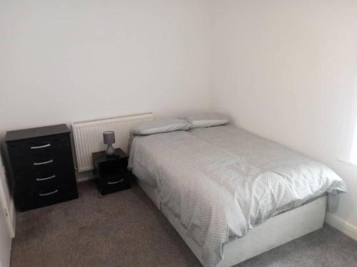 Burnley House | Ensuite Double-bed (E3) close to Burnley city centre