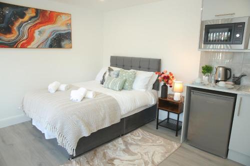 Luton House | Ensuite Room 4 mins from Luton Airport