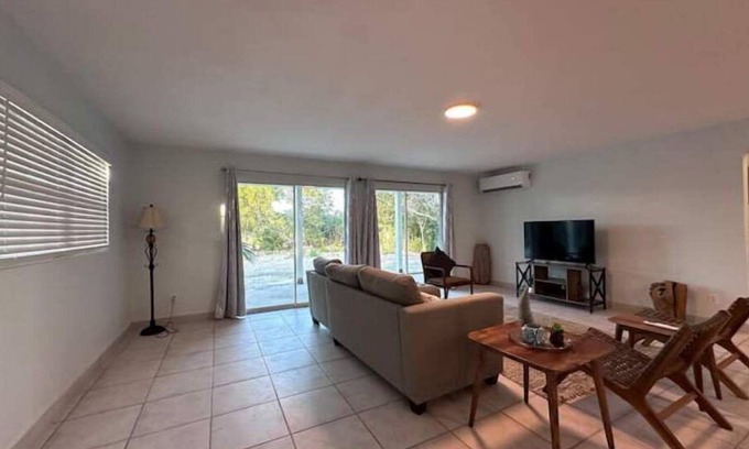 Discovery Bay House | Entire Waterfront House