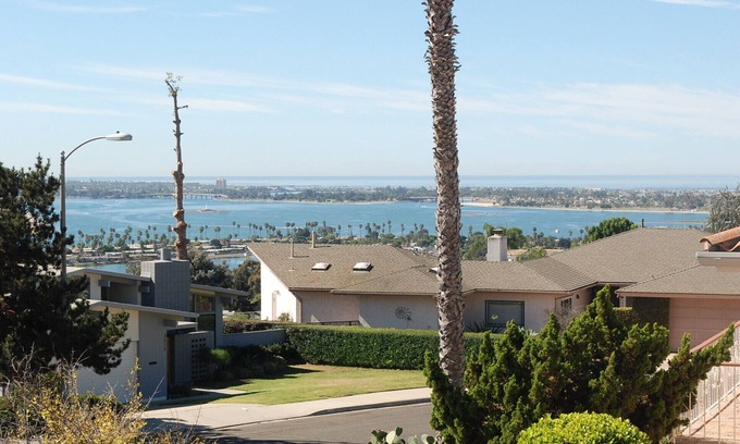 Bay Park House | Entire 3 bedrooms guest property, near Pacific Beach, Downtown,Seaworld,LaJolla