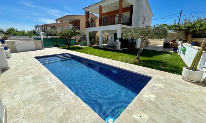 Castello de la Plana House | Villa Vacacional Aeroclub Rental Holidays REF 002