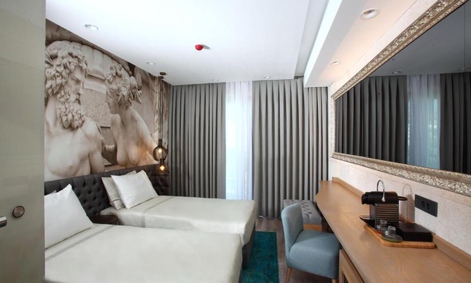 Bodrum City Center Hotel | Eskiceshme Bodrum Marina