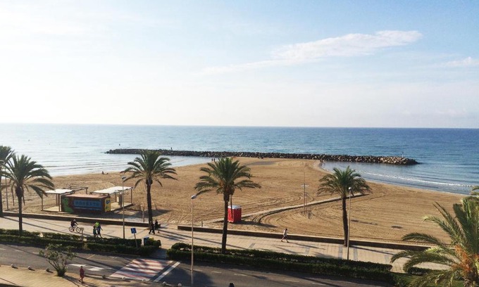 Cunit Apartment | Espectacular ático dúplex con vistas al mar