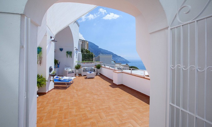 Chiesa Nuova Apartment | Estate4home - Casa Antonietta