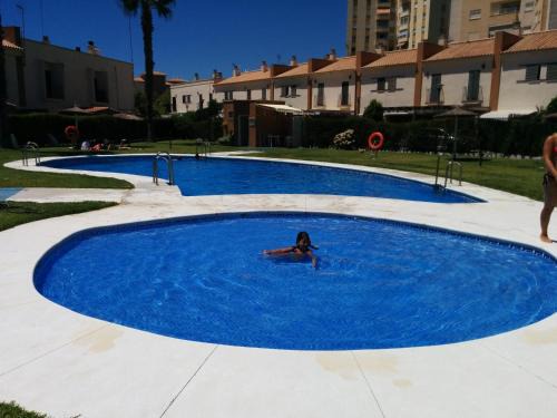 Isla Cristina Apartment | ESTUDIO CON PISCINA Y GARAJE A 100 Mtr DE LA PLAYA