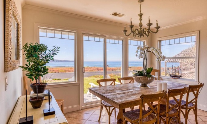 Dillon Beach House | Etoile De Mer The Star of the Sea Luxurious Walk to Beach Pool Table, Foosball, Ping Pong VIEWS