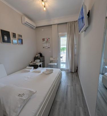 Nea Peramos Apartment | Eva Beach Studio