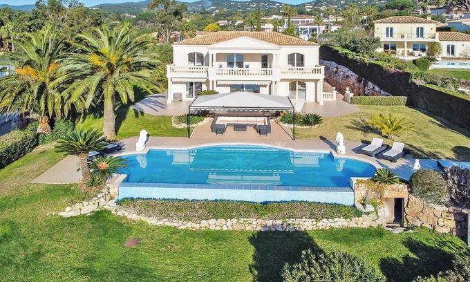 Guerrevieille House | Exceptional Panorama, Near the Sea, private domain