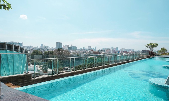 Cikini Apartment | Exclusive 2BR Menteng Park Apartment with Private Lift