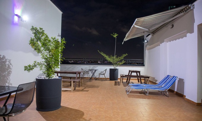 Accra Apartment | Exclusive Two Bedroom Furnished Apartment - just 25 mins drive from the Airport
