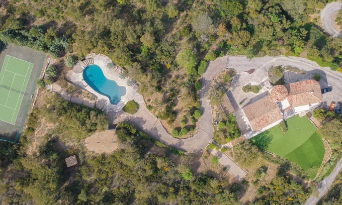 Sainte-Maxime Villa | Exclusive villa on stunning private domaine in Sainte Maxime