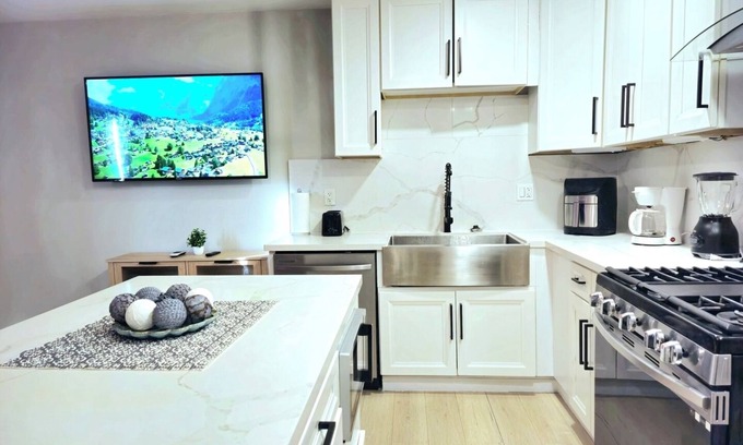 La Presa Apartment | Exotic home 3bed 2bath by sdstay