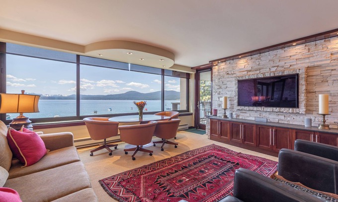 Brockway House | Experience the serene Lake Front Retreat at Brockway Springs Resort