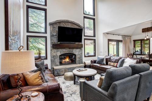 Edwards House | Exquisite, Private Mountain Home Retreat home