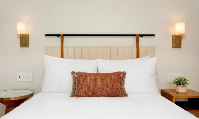 San Francisco House | Exquisite Stay w/Calming Ambiance, Rooftop Pool, and Scenic Bar - Near El Morro