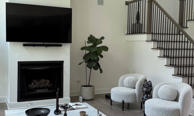 Cliftondale House | Exquisitely Decorated Spacious 4-bedroom Home close to Airport