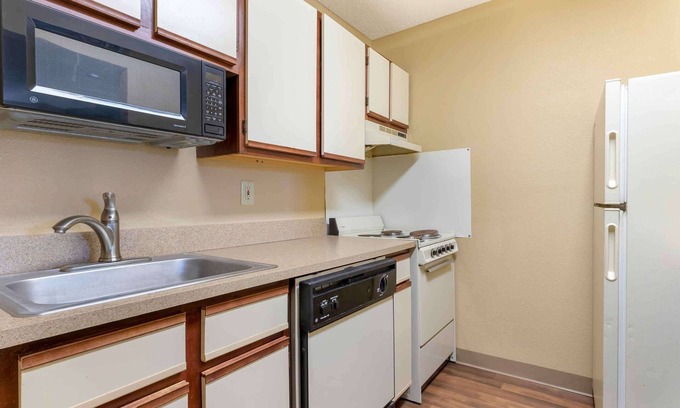 Tulsa Hotel | Extended Stay America Suites Tulsa Midtown