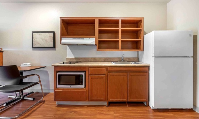 Fayetteville Hotel | Extended Stay America Select Suites - Fayetteville - I-49