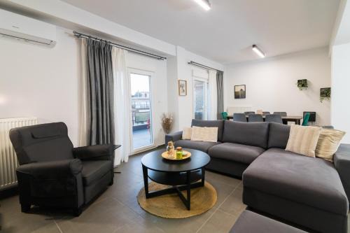 Thessaloniki Apartment | F & B Collection - 3 Bedroom Penthouse