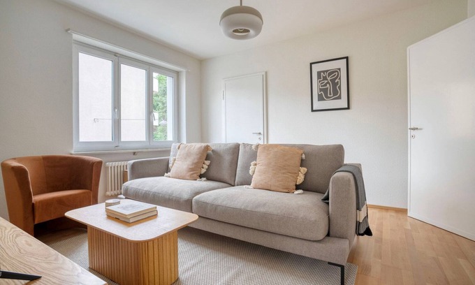 Breite Apartment | Fab Breite 2BR w/Storage, 4 min to Main Station, by Blueground