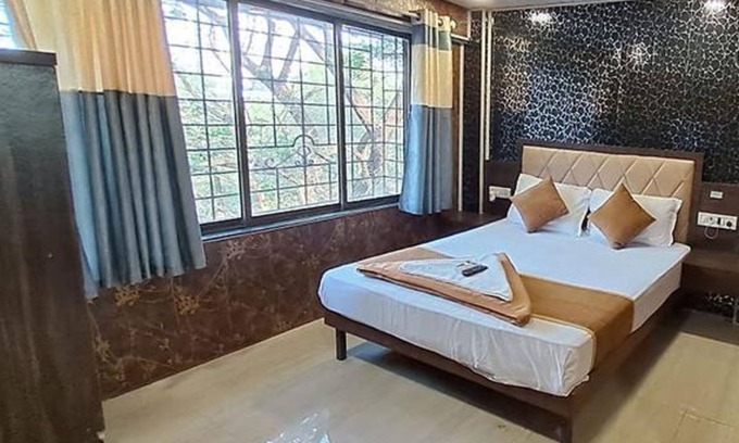 Andheri West Hotel | Fabexpress Ashirwad Residency