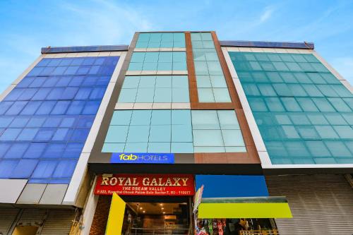 South West Hotel | FabExpress Royal Galaxy I - Nr Yashobhoomi Convention Centre