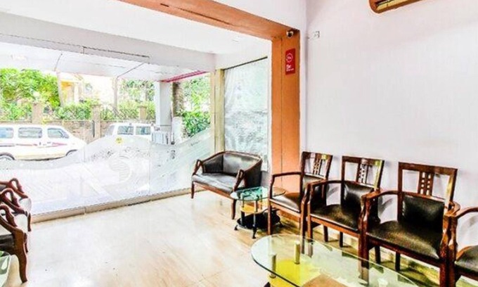 Vile Parle East Hotel | Fabexpress Satellite