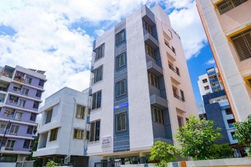 Baner Hotel | FabExpress Skyline I - Nr Baner Hill