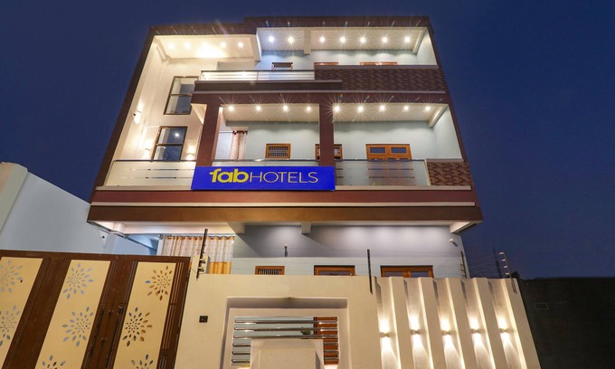 Ayodhya Hotel | Fabhotel Hridyam Madhuram
