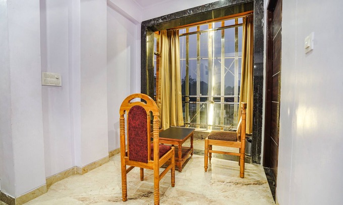 Varanasi Hotel | Fabhotel Raghav Raj Inn