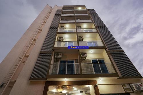 Bellandur Hotel | FabHotel Royal Suites I