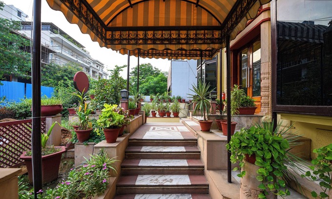 DLF Phase 3 Hotel | Fabhotel Siris 18
