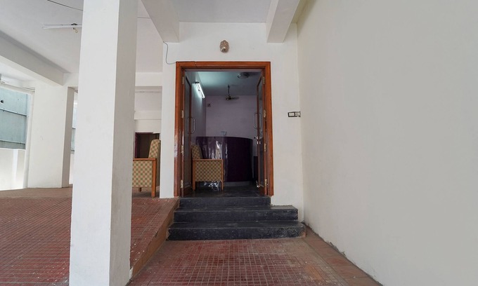 Perambur Purasavakam Hotel | Fabhotel Terra