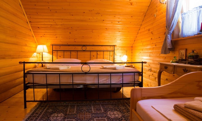 Gospic House | Fabulous Spa Villa with Private Pool and Sauna Sleeps 10