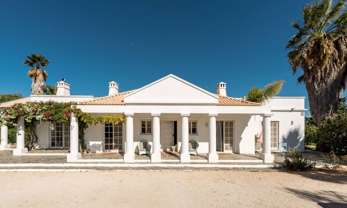 Montes de Alvor Villa | Fabulous Villa inserted in a property of 4000m2