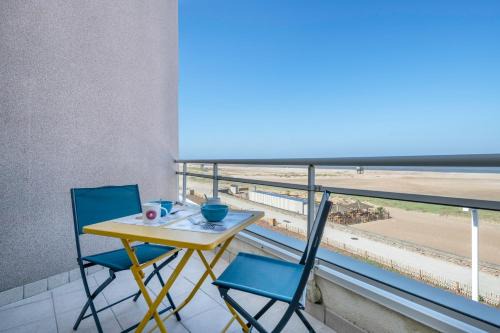 Saint-Brevin-les-Pins Apartment | Face Mer - Bel appartement pour 4