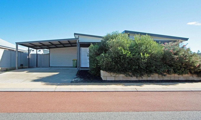 Jurien Bay House | Fair Winds: 4 BR, 2 BA House in Jurien Bay, Sleeps 8
